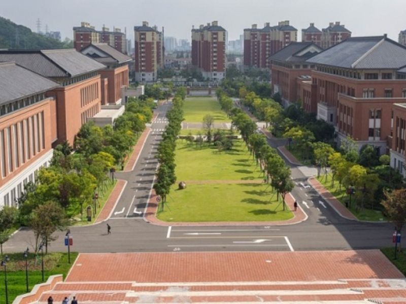 dai-hoc-thien-tan