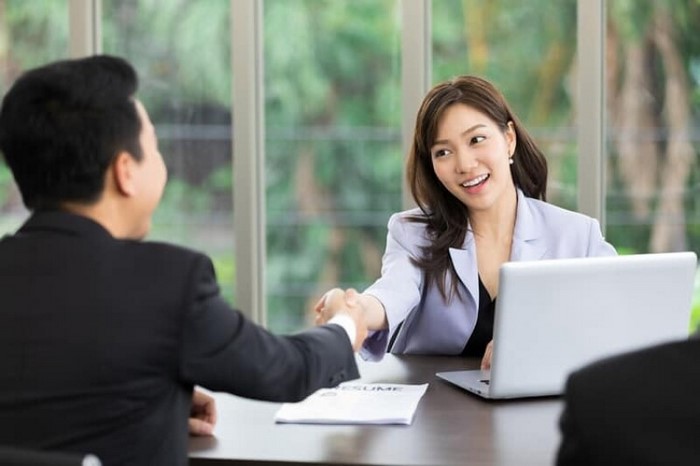 Từ vựng, mẫu câu phỏng vấn xin việc bằng tiếng Trung 2 Từ vựng trong buổi phỏng vấn xin việc bằng tiếng Trung thường xoay quanh thông tin vị trí công việc, học vấn, kinh nghiệm, kỹ năng cá nhân,...