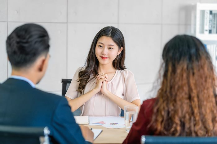 Từ vựng, mẫu câu phỏng vấn xin việc bằng tiếng Trung 3 Bạn có thể luyện tập trước các mẫu câu thường gặp để buổi phỏng vấn xin việc bằng tiếng Trung suôn sẻ hơn